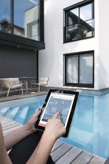 MELCLOUD Ipad Outdoor Pool